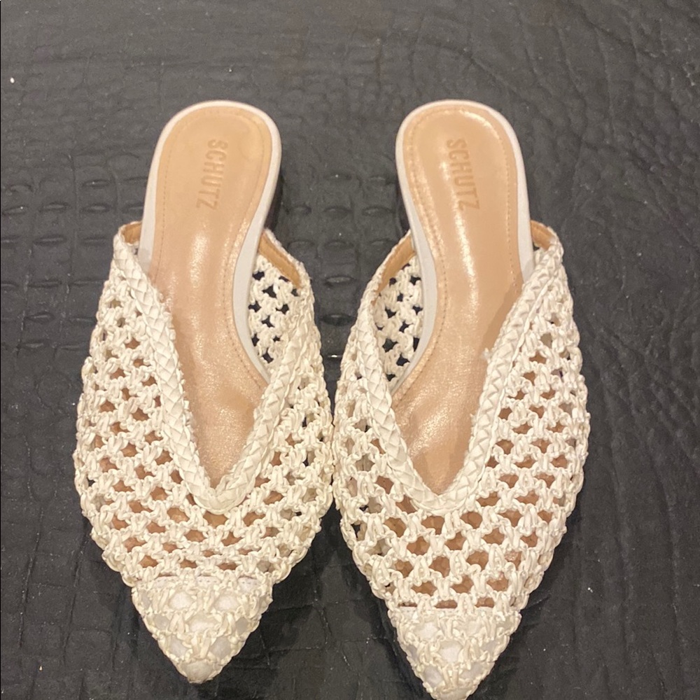 Schutz Cream Crochet Pointed Mule. NEVER WORN